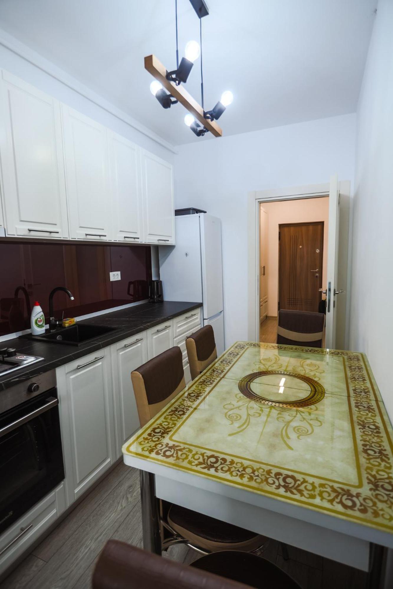 Q Apartament Near Palas Mall Jászvásár Kültér fotó